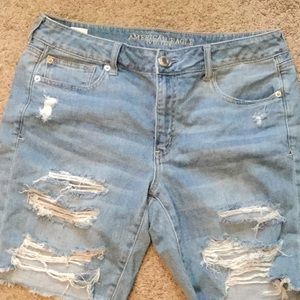 American Eagle women jean shorts size 10